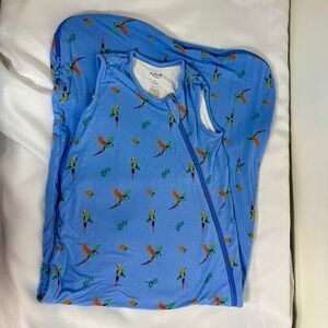 Kyte Baby Sleep Sack with Colorful Parrot Print - Blue Large .5 Tog